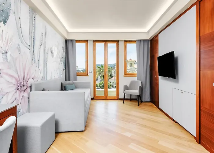 Western Nazionale 4*