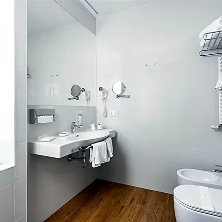Hotel Western Nazionale 4*