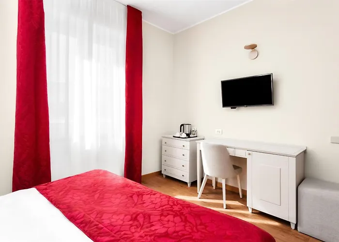 Готель Western Nazionale 4*