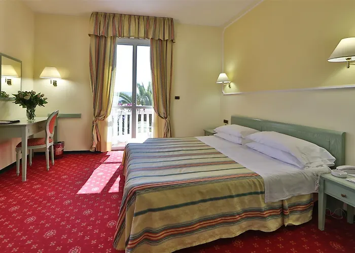 Western Nazionale Готель 4*